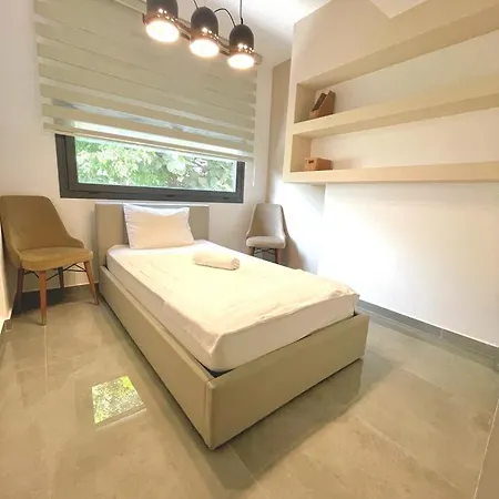 Stavri De'Lux Apartment Larnaca Exterior photo